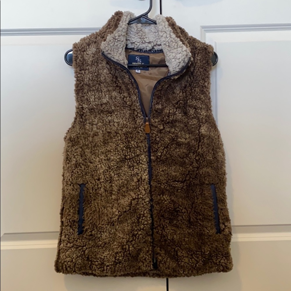 Simply southern Sherpa vest